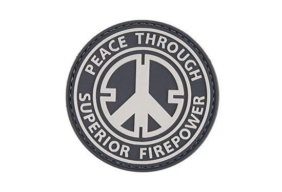 Zdjęcie produktu Naszywka 3D - Peace Through Superior Firepower (GFT-30-004688)